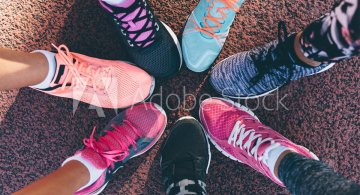 Different training shoes in a circle